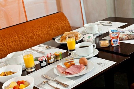 Best Western Astoria - 26