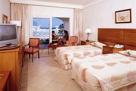 Continental Plaza Beach - 42