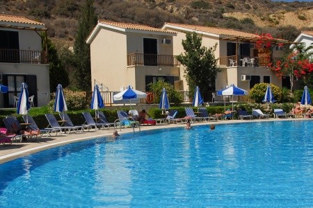 Hylatio Tourist Village
