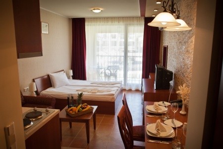 Green Life Beach Resort - 59