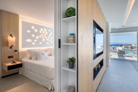 Royal Hideaway Corales Suites - 36