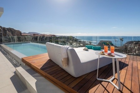 Royal Hideaway Corales Suites - 42