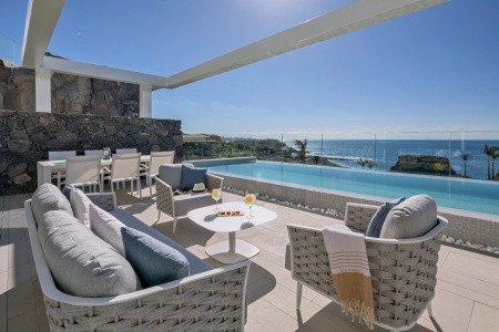 Royal Hideaway Corales Suites - 43