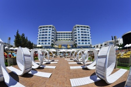 Turecko Turecká riviéra Azura Deluxe Resort & Spa 8 dňový pobyt Ultra All inclusive Letecky Letisko: Bratislava June 2026 ( 9/06/26-16/06/26)