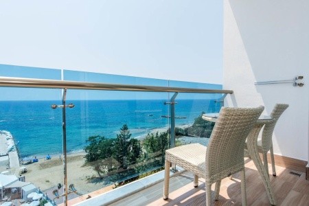 Turecko Turecká riviéra Azura Deluxe Resort & Spa 8 dňový pobyt Ultra All inclusive Letecky Letisko: Bratislava June 2026 ( 9/06/26-16/06/26)