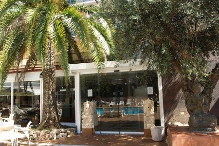 Španielsko Costa Brava La Palmera 15 dňový pobyt Polpenzia Letecky Letisko: Praha July 2026 ( 1/07/26-15/07/26)