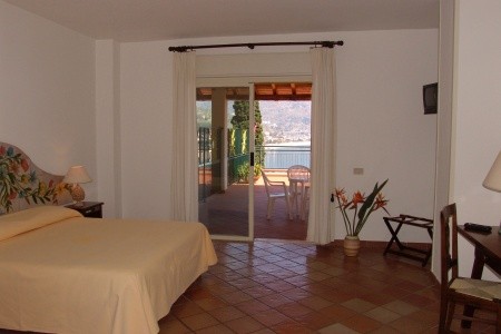 Bay Palace - 19