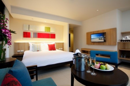 Thajsko Phuket Centara Karon Resort 8 dňový pobyt Raňajky Letecky Letisko: Viedeň February 2026 (26/02/26- 5/03/26)