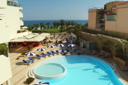 Taliansko Sicília Cefalu Sea Palace 10 dňový pobyt Raňajky Letecky Letisko: Viedeň October 2025 (30/10/25- 8/11/25)