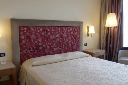 Taliansko Sicília Cefalu Sea Palace 10 dňový pobyt Raňajky Letecky Letisko: Viedeň October 2025 (30/10/25- 8/11/25)