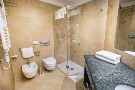 Taliansko Sicília Cefalu Sea Palace 10 dňový pobyt Raňajky Letecky Letisko: Viedeň October 2025 (30/10/25- 8/11/25)