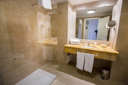 Taliansko Sicília Cefalu Sea Palace 10 dňový pobyt Raňajky Letecky Letisko: Viedeň October 2025 (30/10/25- 8/11/25)