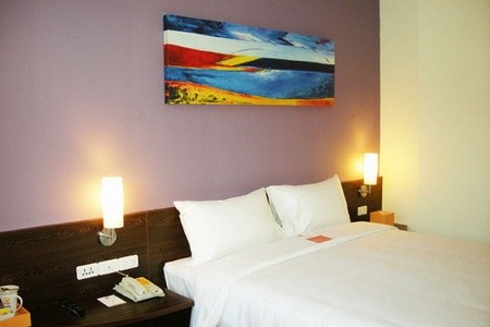 Thajsko Phuket Ibis Patong Phuket 13 dňový pobyt Polpenzia Letecky Letisko: Praha August 2026 ( 1/08/26-13/08/26)