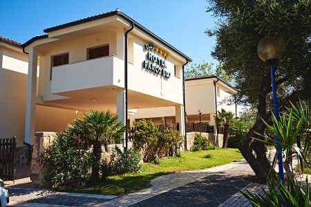 Taliansko Sardínia / Sardegna Parco Blu Club Resort 8 dňový pobyt Raňajky Vlastná September 2026 (19/09/26-26/09/26)