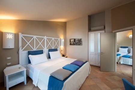 Taliansko Sardínia / Sardegna Chia Laguna Resort Village 15 dňový pobyt Polpenzia Vlastná May 2026 (21/05/26- 4/06/26)