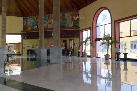 Kanárske ostrovy Tenerife Bahia Principe Sunlight Tenerife 6 dňový pobyt Polpenzia Letecky Letisko: Praha December 2025 (21/12/25-26/12/25)