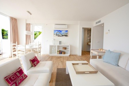 Fergus Style Cala Blanca Suites - 86