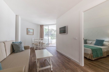 Fergus Style Cala Blanca Suites - 112