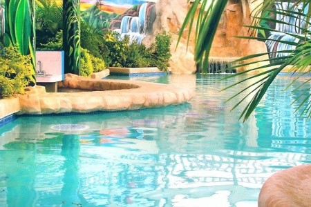 Traveller's Beach Resort - 10