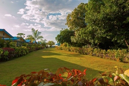 Traveller's Beach Resort - 11