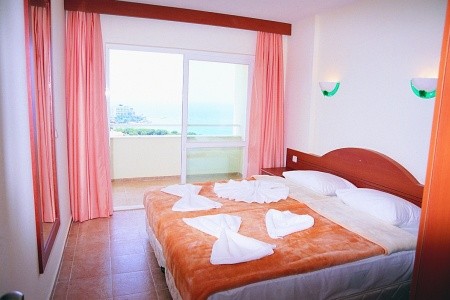 Tuntas Family Suites Kusadasi - 41