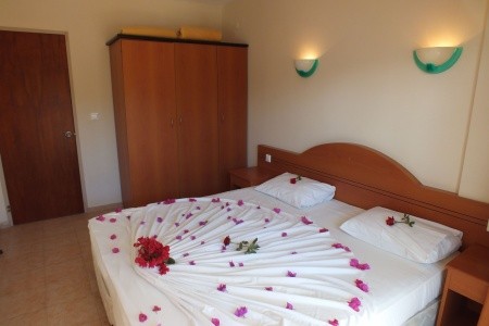 Tuntas Family Suites Kusadasi - 45