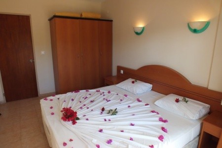 Tuntas Family Suites Kusadasi - 56