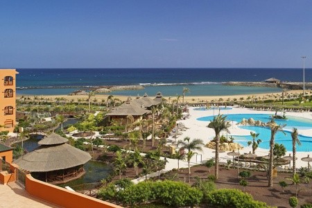 Kanárske ostrovy Fuerteventura Sheraton Fuerteventura Beach, Golf & Spa Resort 8 dňový pobyt Raňajky Letecky Letisko: Viedeň september 2022 ( 6/09/22-13/09/22)