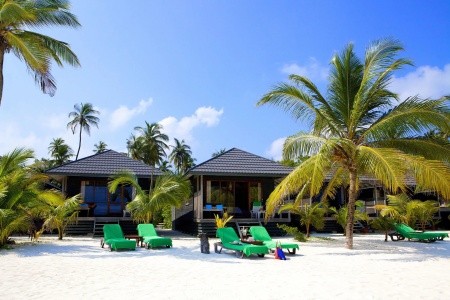 Maledivy, Lhaviyani Atol, Kuredu Island Resort