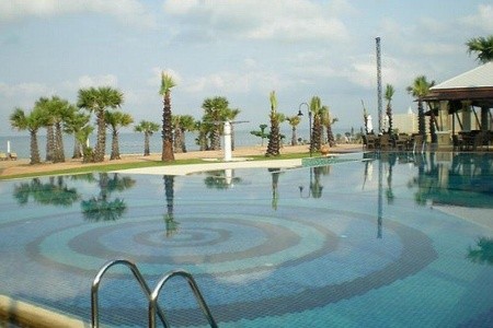 Thajsko Pattaya Ravindra Beach Resort & Spa 11 dňový pobyt Plná penzia Letecky Letisko: Viedeň January 2026 (14/01/26-24/01/26)