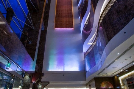Spojené arabské emiráty Dubaj Auris First Central Hotel Suites 13 dňový pobyt Polpenzia Letecky Letisko: Praha august 2024 (10/08/24-22/08/24)