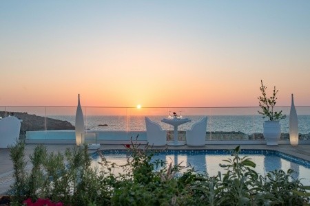 The Royal Blue - 102