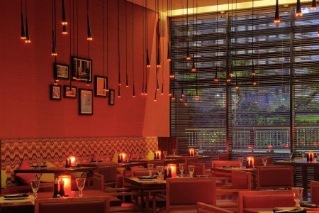 Spojené arabské emiráty Abu Dhabi Park Inn Abu Dhabi Yas Island 7 dňový pobyt Polpenzia Letecky Letisko: Praha June 2026 ( 7/06/26-13/06/26)