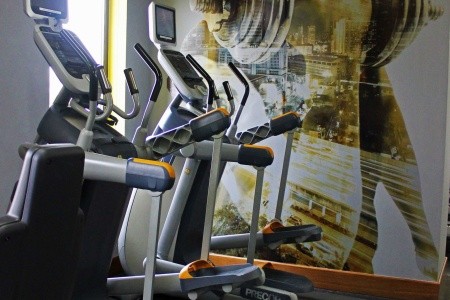 Spojené arabské emiráty Abu Dhabi Park Inn Abu Dhabi Yas Island 7 dňový pobyt Polpenzia Letecky Letisko: Praha June 2026 ( 7/06/26-13/06/26)