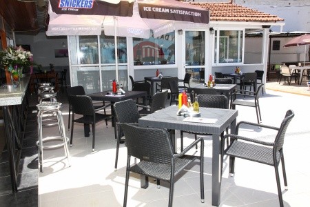 Grécko Kréta Happy Days Studios 8 dňový pobyt Raňajky Letecky Letisko: Praha July 2026 (27/07/26- 3/08/26)