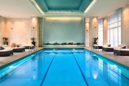 Spojené arabské emiráty Dubaj The Ritz-Carlton Dubai International Financial Centre 12 dňový pobyt Polpenzia Letecky Letisko: Viedeň November 2026 ( 8/11/26-19/11/26)