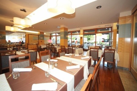 Slovinsko Bled Best Western Premier Lovec 5 dňový pobyt Raňajky Vlastná December 2026 ( 4/12/26- 8/12/26)