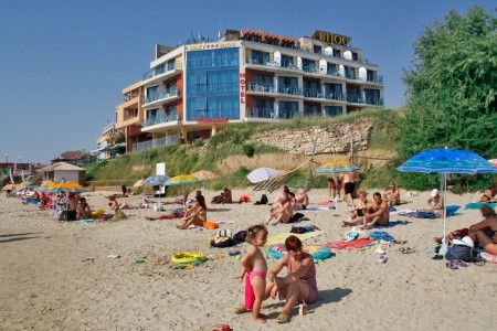 Nejlevnější Ravda se slunečníky zdarma - Bulharsko