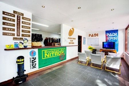 Maldivy Atol Ari Gangehi Island Resort 16 dňový pobyt All Inclusive Letecky Letisko: Praha December 2025 ( 5/12/25-20/12/25)