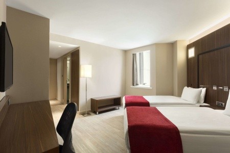 Ramada Encore