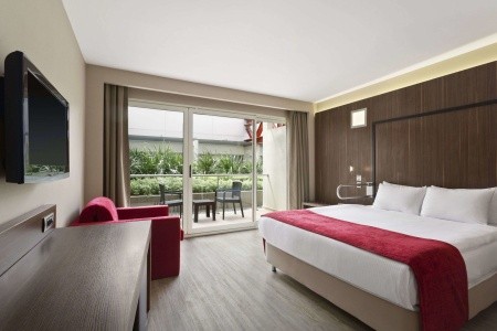 Ramada Encore