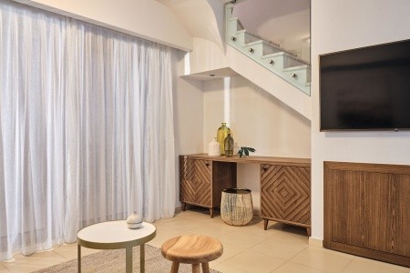 The Royal Blue - 140