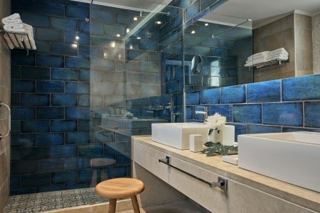 The Royal Blue - 149