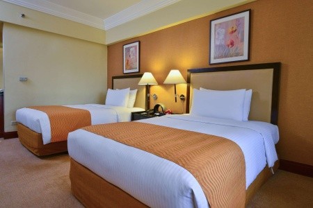 Diamond Hotel Philippines - 13