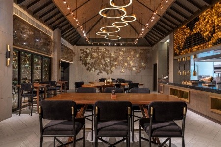 Filipíny  Crimson Beach Mactan Island 10 dňový pobyt Raňajky Letecky Letisko: Mníchov February 2026 (27/02/26- 8/03/26)