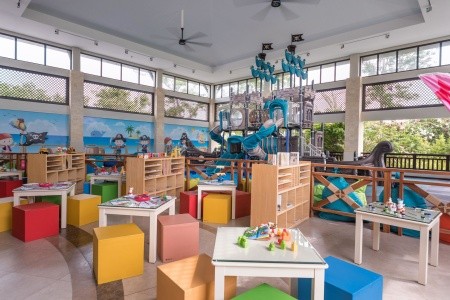 Filipíny  Crimson Beach Mactan Island 10 dňový pobyt Raňajky Letecky Letisko: Mníchov February 2026 (27/02/26- 8/03/26)