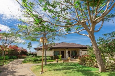 Filipíny  Crimson Beach Mactan Island 10 dňový pobyt Raňajky Letecky Letisko: Mníchov February 2026 (27/02/26- 8/03/26)