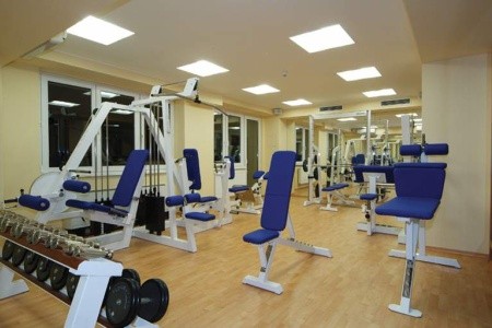 Česká republika Praha a okolie Wellness Hotel Step 6 dňový pobyt Raňajky Vlastná April 2026 (24/04/26-29/04/26)