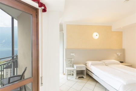 Taliansko Lago di Garda Garda Bellevue 6 dňový pobyt Raňajky Vlastná May 2026 (26/05/26-31/05/26)