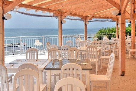 White Lagoon Resort